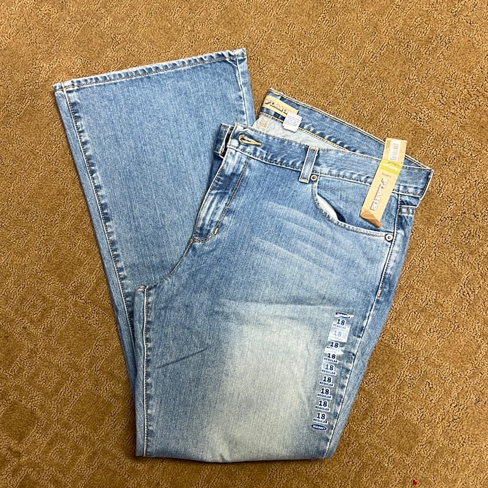 Old Navy low waist flare denim jeans sz 18 regular NWT